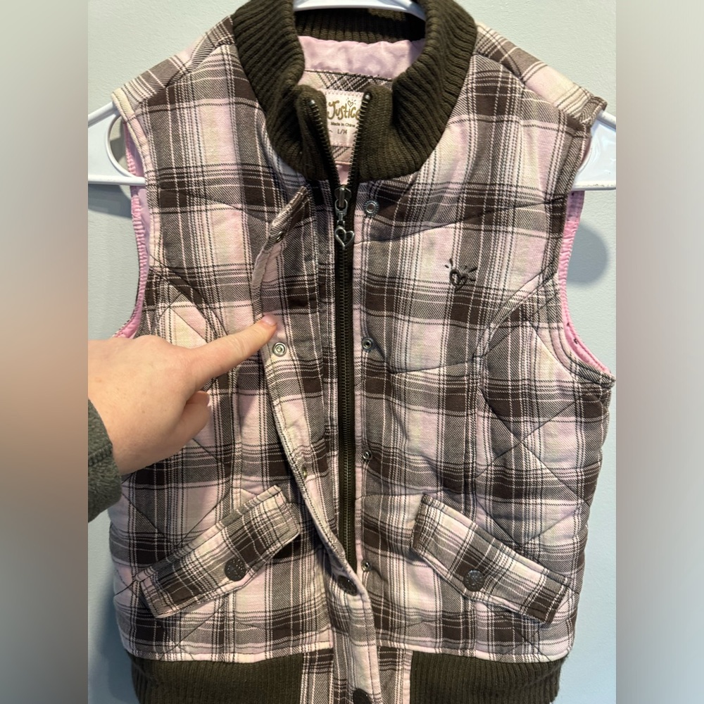 Justice vest